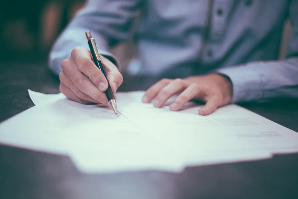 Writing the perfect offer — signing paperwork